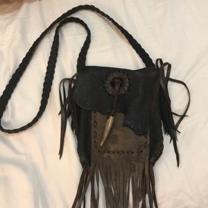 Hide & Hunter camo/black crossbody -